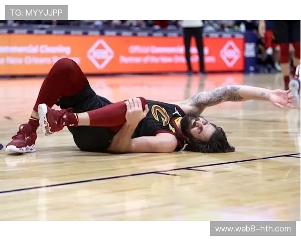 越南U23后卫阮晓明右膝十字韧带撕裂，将回国接受手术